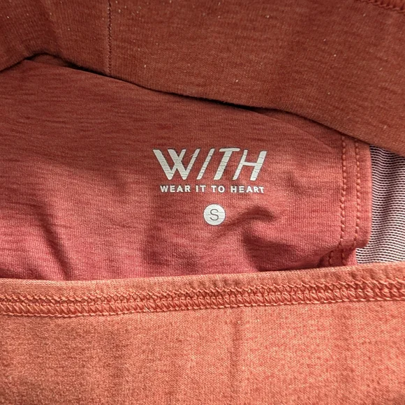 Peloton Ombre Pink and Black Activewear Set - Picture 5 of 7